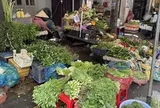 Rau xanh tăng chóng mặt ở chợ bán lẻ, nhiều bà nội trợ thở dài