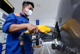 Giá xăng dầu tăng, có loại tăng hơn 1.300 đồng/lít