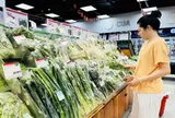 Thời tiết bất lợi, giá rau củ đắt hơn thịt cá
