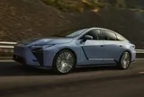 Vén màn bí mật đằng sau quyết định mạo hiểm của Lexus: Tại sao họ vẫn kiên quyết bám trụ với dòng xe sedan gầm thấp giữa thời đại xe đa dụng lên ngôi?