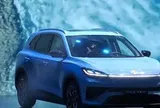 Một hãng xe đang bán hàng tại Việt Nam ra mắt SUV điện cỡ nhỏ: Giá khởi điểm dưới 400 triệu đồng, một lần sạc đi 610 km