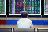 Hiện tượng trái chiều đang diễn ra trên thị trường chứng khoán, chuyên gia nói gì?