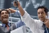 Khối ngoại bất ngờ đảo chiều mua ròng ngay đầu tháng 7, sự chú ý đổ dồn vào 1 ngân hàng