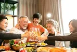 10 nhóm thực phẩm người trên 50 tuổi nên hạn chế