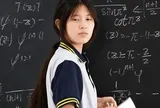 Thí sinh trường nghề có điểm Toán cao bất thường, thầy giáo bị 'khui' hành vi và huỷ toàn bộ bài thi, hiện học trường gì?