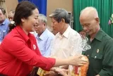 502 phần quà tri ân người có công với cách mạng