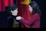Tổng Giám đốc Mai Kiều Liên nhận Huân chương Độc lập hạng Ba