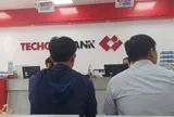 Người dân tăng gửi tiền vào ngân hàng