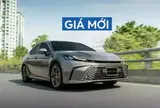 Toyota Camry hybrid giảm giá mạnh, về mốc từ 1,32 tỷ đồng