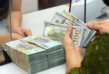 Tỷ giá hôm nay 4/8: Giá USD tại ngân hàng và chợ đen đồng loạt đi xuống