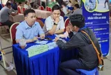 Không cần bằng đại học, đây là những ngành đang 'đỏ mắt' tìm người, doanh nghiệp tuyển mãi không đủ