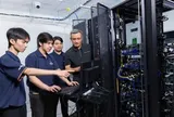 Đại học của Giáo sư giàu nhất Việt Nam có 30 ngành được hưởng học bổng Chính phủ từ 5,5-7,4 triệu đồng/tháng