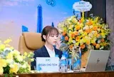 Chữ ký của nữ Chủ tịch xinh đẹp sinh năm 1999 ra sao?