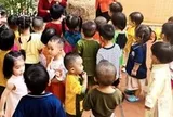 Mua đồng phục ngủ, người nói hợp lý người kêu 'vẽ vời'