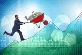Khối ngoại đang nắm danh mục gần 8 tỷ USD tại ba ngân hàng VN30