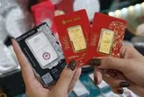 Giá vàng và giá bạc biến động trái chiều