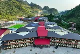 Hình ảnh ngôi trường thiết kế độc đáo với gam màu thổ cẩm đặc trưng của đồng bào Mông, Dao trước ngày khai giảng