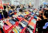 Mua giày Nike, Adidas… giá mấy trăm ngàn mà vẫn 'hy vọng'... không giả, lãnh đạo Adidas tiết lộ gì?