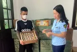 2.520 chiếc bánh trung thu ngoại nhập “không giấy tờ” bị bắt ngay tại cổng chợ: Ông chủ SN 1990 khai gì?