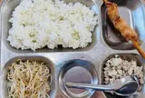 Thành ủy Hà Nội vào cuộc vụ suất ăn bán trú 40.000 đồng 'lèo tèo' giá đỗ và thịt