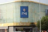 PNJ đã vay 700 tỷ từ gia đình bà Cao Thị Ngọc Dung, tính đóng 30 cửa hàng sau cú sốc “kim cương”