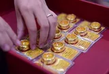 Giá vàng lập đáy mới sau 1 tháng