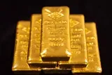 Giá vàng về thấp nhất 2 tháng, quỹ lớn nhất thế giới "gom" 600 cân vàng