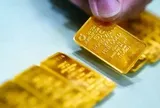 Bán 6 lượng vàng, một phụ nữ chuyển nhầm 478 triệu đồng, người nhận tiêu hết