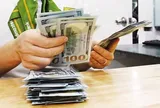Tỷ giá USD tuần 5-9/10: USD ngân hàng giảm 130 đồng, giá tự do tăng mạnh
