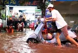 Thời tiết hôm nay 12-10: Triều cường Nam Bộ vẫn cao, miền Trung giảm mưa