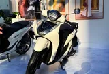 Honda SH Mode 2027 chính thức lên kệ: Giá gần 60 triệu đồng, có gì để 'chiều' khách hàng?