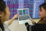 Chứng khoán tháng 11 đối mặt nhiều thách thức, dòng tiền tìm cơ hội ở đâu?