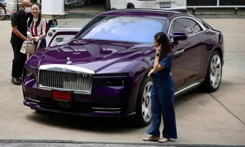 Chi tiết chiếc Rolls-Royce thuần điện của Madam Pang