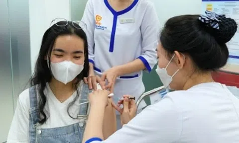 Giá vaccine sốt xuất huyết quá cao, Bộ Y tế nói gì?