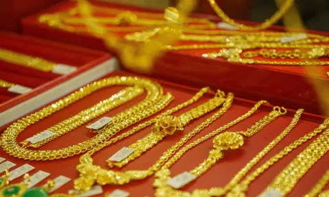 Giá vàng hôm nay 3/5/2025 khó tăng đột biến, vàng bớt hấp dẫn