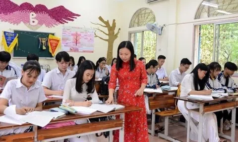 Cả nước thiếu 120.000 giáo viên, Bộ GD-ĐT hành động khẩn để tìm người 'gieo chữ'