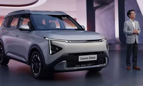 Mẫu MPV giá rẻ mới ra mắt của KIA: Giá hơn 600 triệu, thiết kế tương lai chuẩn xe điện nhưng lại dùng động cơ đốt trong