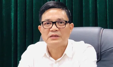 Nguyên Cục trưởng Cục An toàn thực phẩm bị khởi tố vì nhận tiền trong vụ thực phẩm chức năng giả