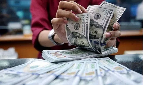 USD và Nhân dân tệ đồng loạt giảm tại các ngân hàng thương mại
