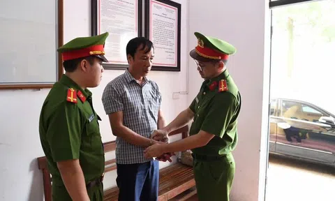 Công an tỉnh Phú Thọ bắt khẩn cấp Chủ tịch xã liên quan khai thác đất trái phép