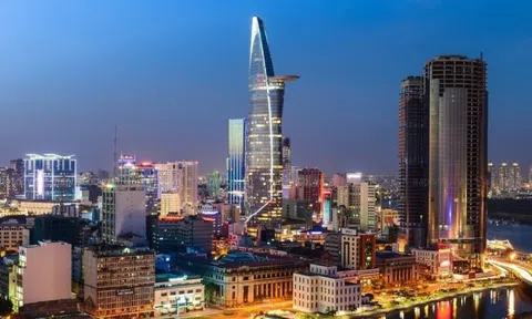 TP Hồ Chí Minh cùng Vingroup khảo sát thực địa, lập kế hoạch chuyển đổi toàn bộ 400.000 xe máy xăng của shipper và xe ôm công nghệ sang xe điện