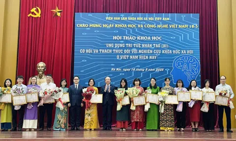 Định hình tương lai AI: Không chỉ thông minh về công nghệ mà còn giàu tính nhân văn