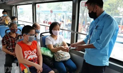 4.000 nhân sự sẽ trong diện dôi dư khi Hà Nội triển khai công nghệ hiện đại trong giao thông