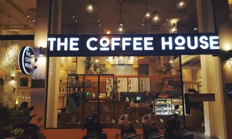 Ồn ào The Coffee House bịt ổ điện, đuổi khéo khách ngồi lâu, thực hư ra sao?