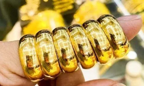 Giá vàng thế giới tăng mạnh, vàng trong nước thế nào?