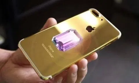 Chiếc iPhone đắt nhất hành tinh với mức giá đủ mua... 3 máy bay, chủ sở hữu không gây bất ngờ