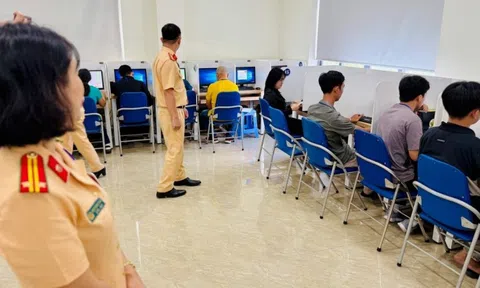 Chỉ còn ít ngày sẽ ‘xóa sổ’ học tủ, đại diện Cục CSGT đưa ra cách học ‘đúng, trúng’ khi thi bằng lái ô tô các hạng