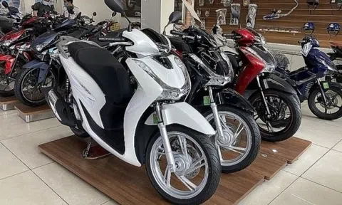 Người Việt dè chừng kiểm định khí thải, các đại lý xe máy có động thái khiến thị trường 'nhảy múa'