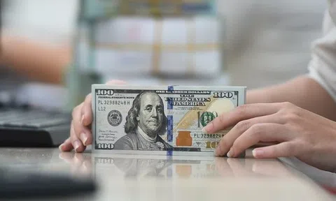 Ngày 2/6: VietinBank và Sacombank tăng mạnh tỷ giá USD, giá đô la ngân hàng xác lập mức cao mới