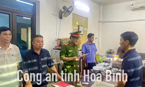 Công an Hòa Bình triệt phá đường dây phân bón giả quy mô cực lớn: Hàng nghìn tấn hàng đã bán ra thị trường miền Bắc và miền Trung